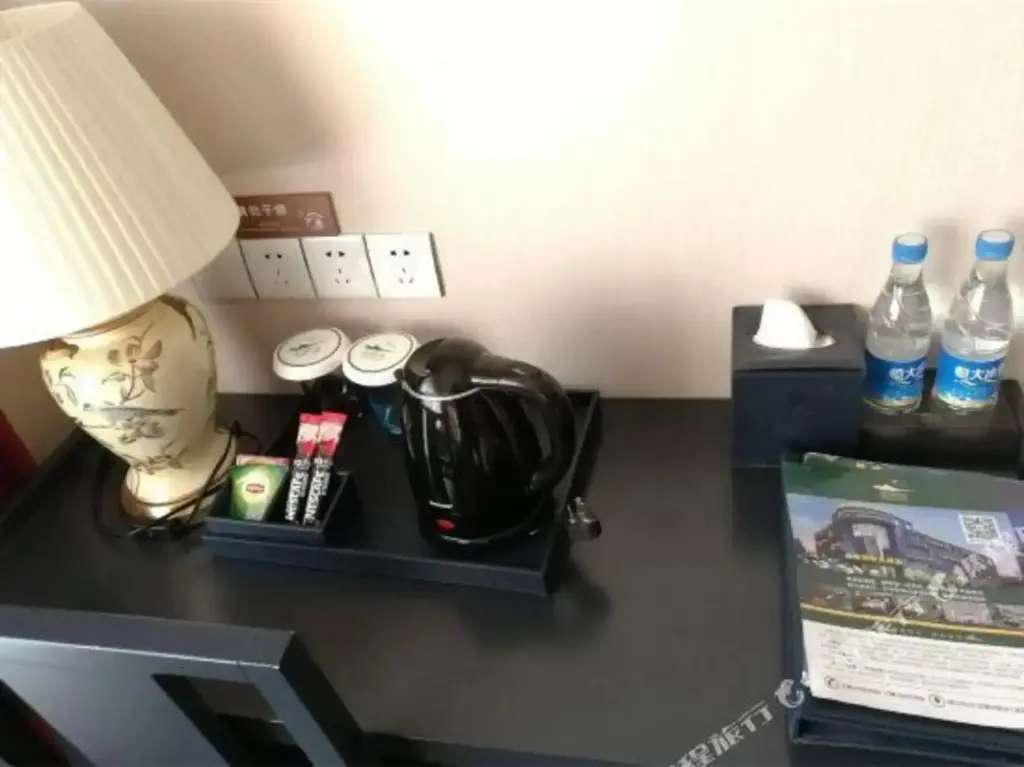Чжоукоу: Yanqihu Holiday Hotel