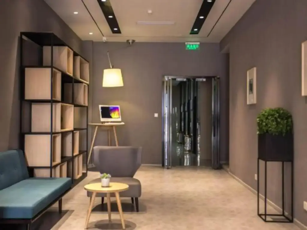 Сиань: Homeinn Selected Hotel (Xi'an North Passenger Station)