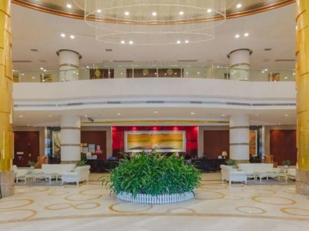Чжуншань: Dynasty Commercial Hotel
