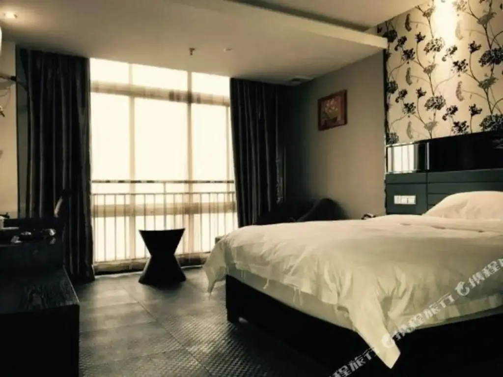 Ичунь: Wanzai Ximan Turandot Hotel (Wanzai No.2 Middle School)