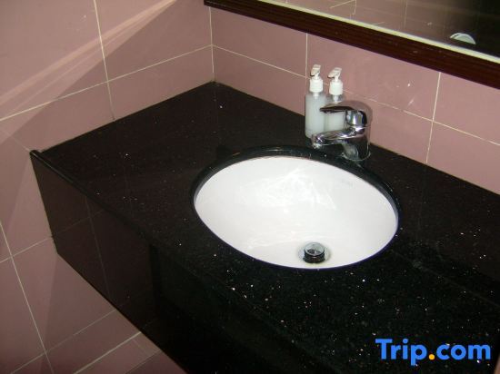 Гонконг: Oriental Pearl Hostel