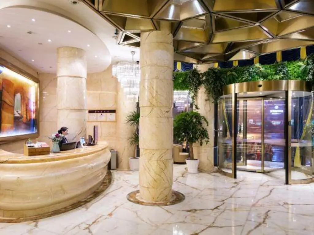 Ханчжоу: Jinchen Hotel (Hangzhou Huanglong Sports Center)