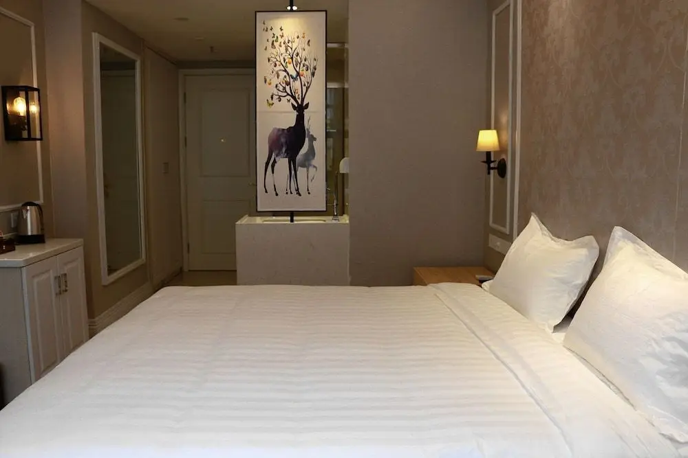 Шэньчжэнь: Solo Hotel Shuanglong Store