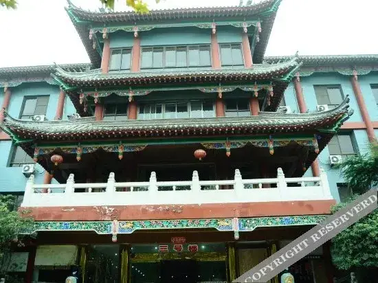 Кайфын: 开封宾馆