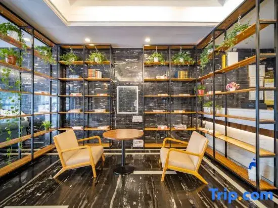 Лючжоу: World Crown Hotel Liuzhou