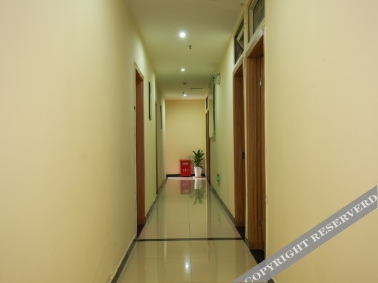 Woke Chain Hotel (Konggang) — фото 1