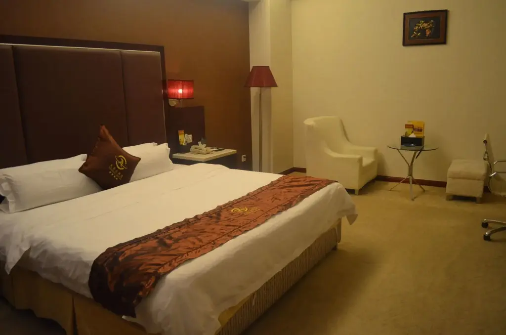 Гуанчжоу: Movie Hotel (Guangzhou Pazhou Exhibition Center Store)