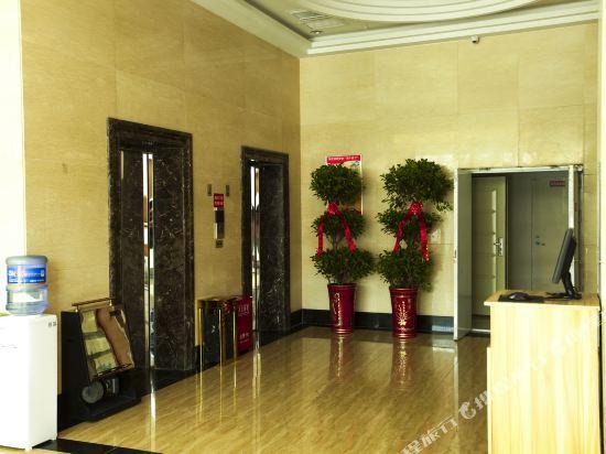 Корла: Rujiapai Baiyun Hotel Korla Tianshan East Road