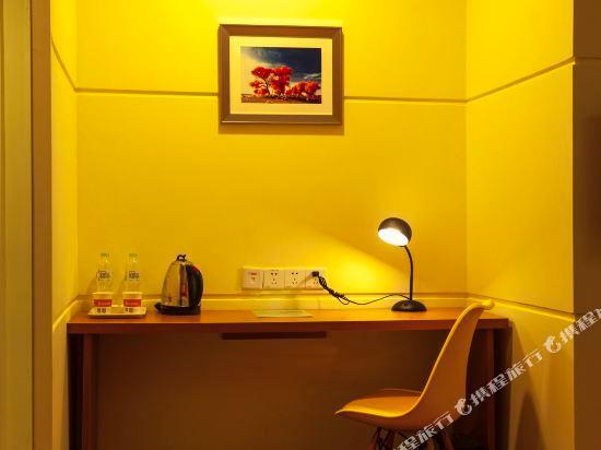 Корла: Rujiapai Baiyun Hotel Korla Tianshan East Road
