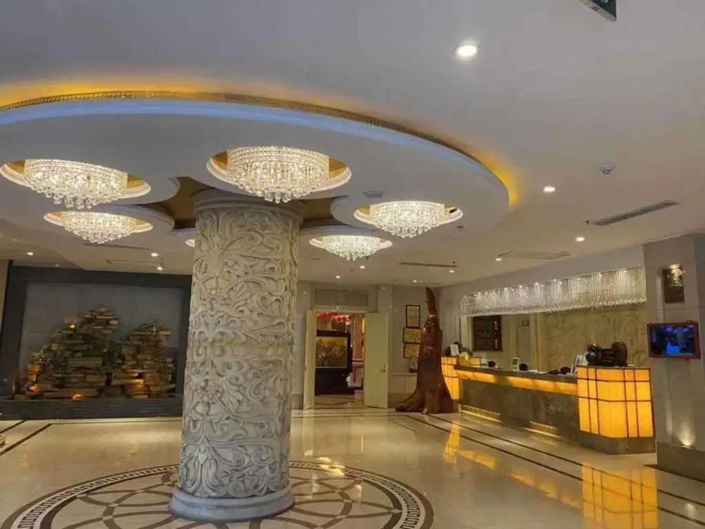 Цзюцюань: Guazhou macro Golden Resources Hotel