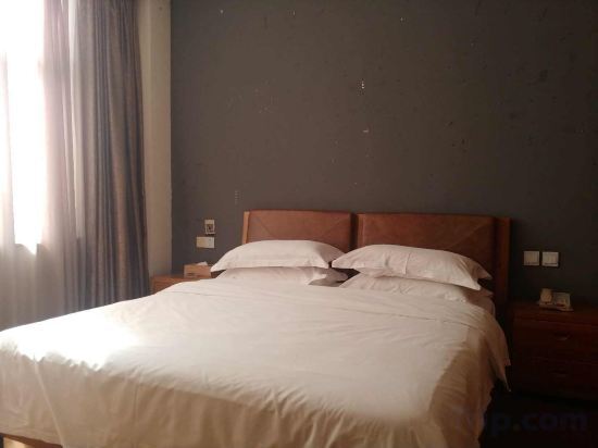Баодин: Melotan Hotel