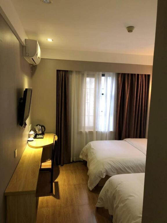 Шэньчжэнь: Longzhou Hotel
