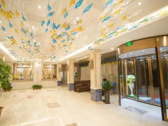 Фучжоу: HanTing Premium (Fuzhou Haixia C&E Center Hulu Zhen Subway Station)