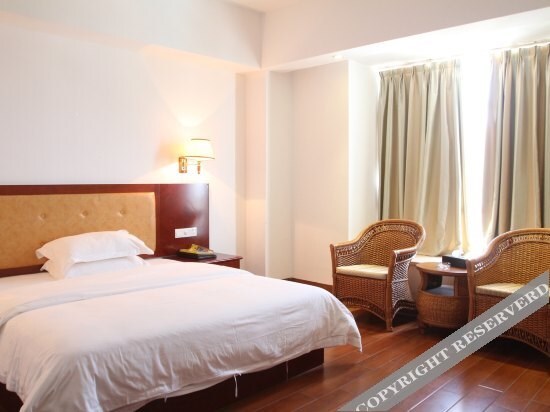 Маоминг: Bohe Yihai Hotel