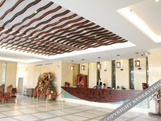 Маоминг: Bohe Yihai Hotel