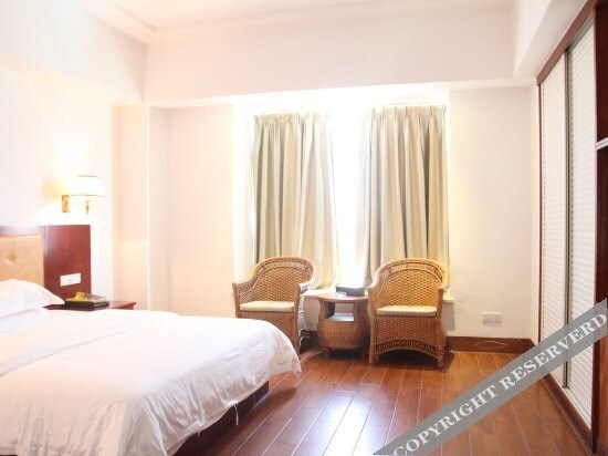 Маоминг: Bohe Yihai Hotel
