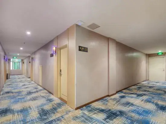 Чжаньцзян: Fu Quan Hotel (Wuchuan Haibin Bus Terminal)