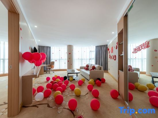 Чжаньцзян: Vienna Classic Hotel （ ZhanJiang coastal   park sea view gallery hotel  ）
