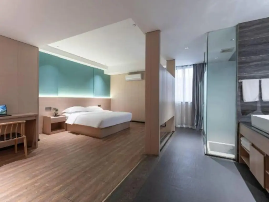 Нинбо: Yisu Qingju Hotel (Ningbo Beilun Xiaogang)