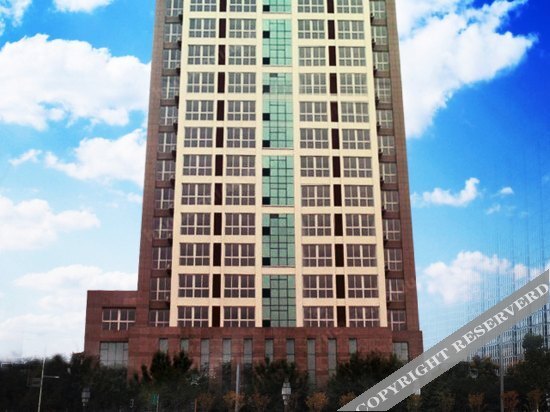 Вэйхай: Parallel World Courtyard Hotel (Weihai R-T Mart)