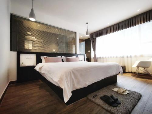 Гуйлинь: Cold Mountain Inn (Yangshuo West Street)