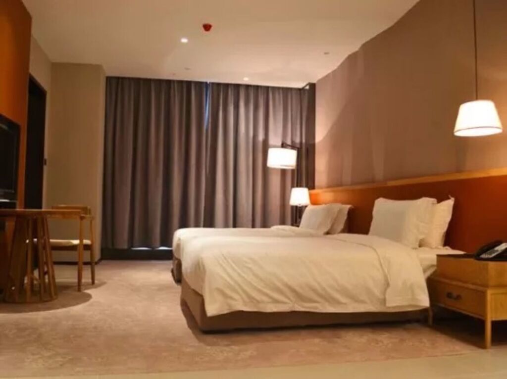 Шэньчжэнь: Shenzhen Dynasty Business Hotel