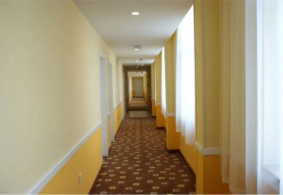 Хецзе: Home Inn Huayi Hotel (Heze Yucheng Guquan Road)