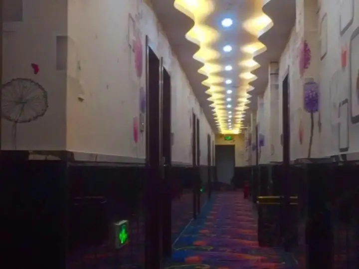 Шанхай: Jiayou Hostel