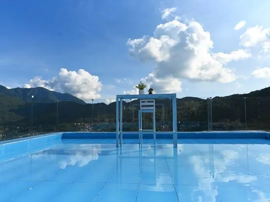 Хуанцаолинь: Yuanyang Liuyunge Chinese Inn (Duoyishu Scenic Area)