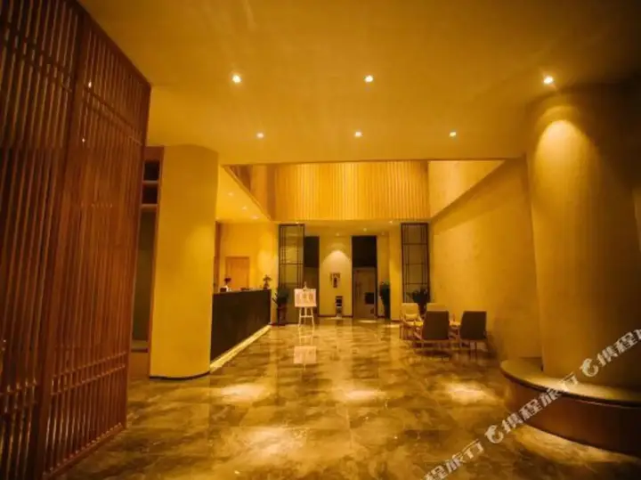 Дунгуань: Xinyue Hotel (Liaobu Wanrun Plaza)