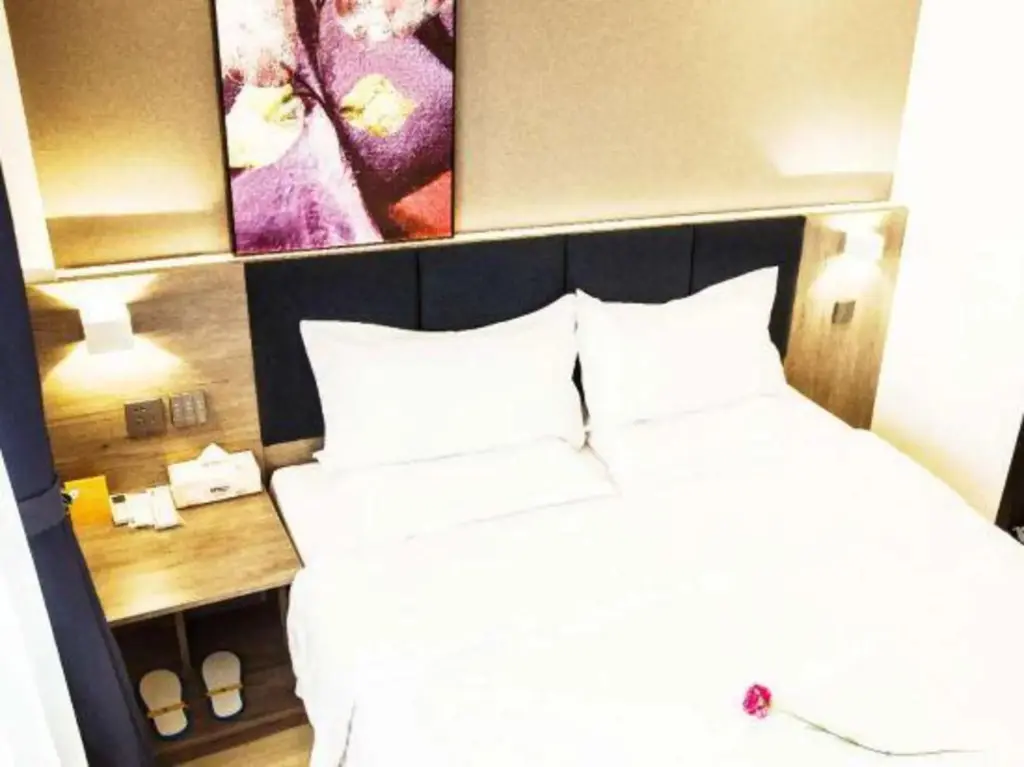 Аньшунь: Anshun Qianbai Premium Hotel (Municipal Government Anshun Ancient City Branch)