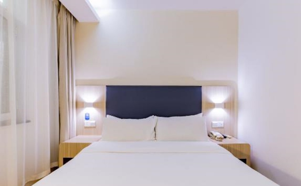 Хух-Хото: Hanting Hotel (Hohhot Manduhai Park)