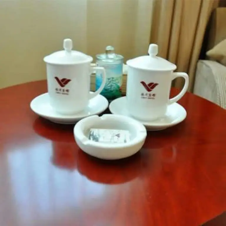 Линьи: Lin Yi Hotel