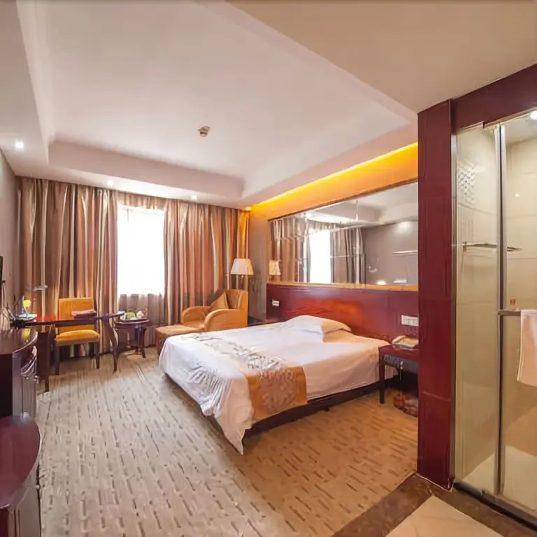 Наньтун: Donghai Hotel