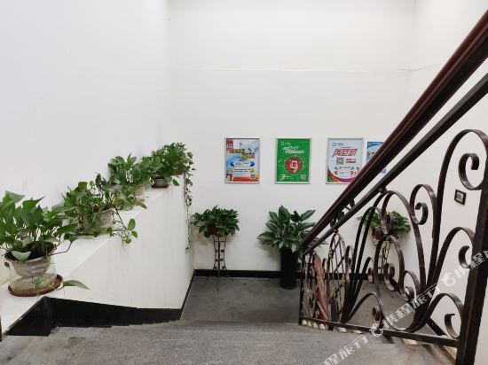 Гуанчжоу: Guangzhou Mingdu Business Hotel (Tongde Metro Station)