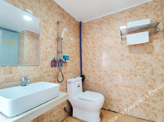 Гуанчжоу: Guangzhou Mingdu Business Hotel (Tongde Metro Station)