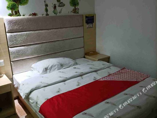 Гуанчжоу: Guangzhou Mingdu Business Hotel (Tongde Metro Station)