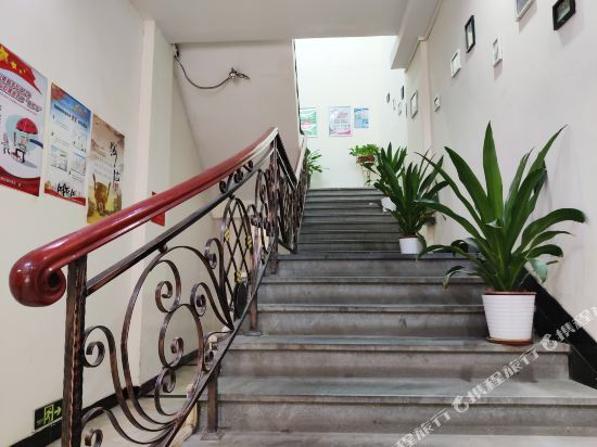 Гуанчжоу: Guangzhou Mingdu Business Hotel (Tongde Metro Station)