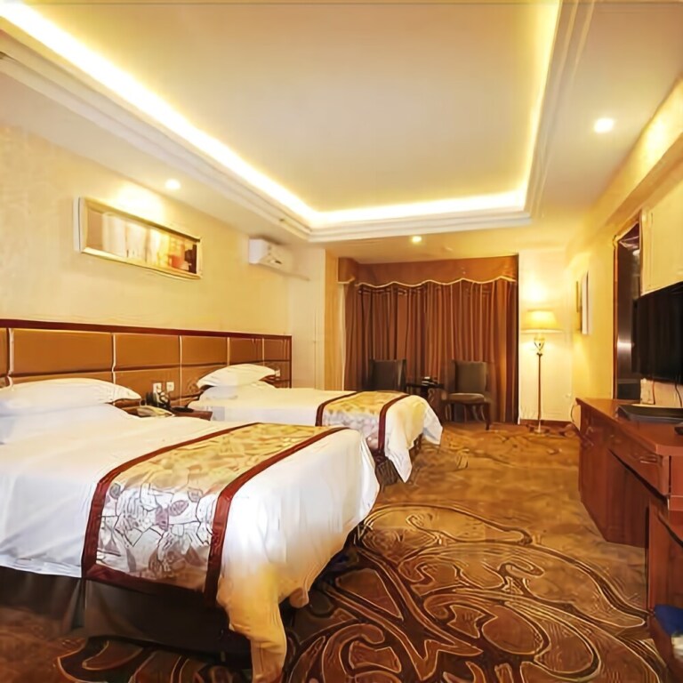 Bai Chen Hotel — фото 1