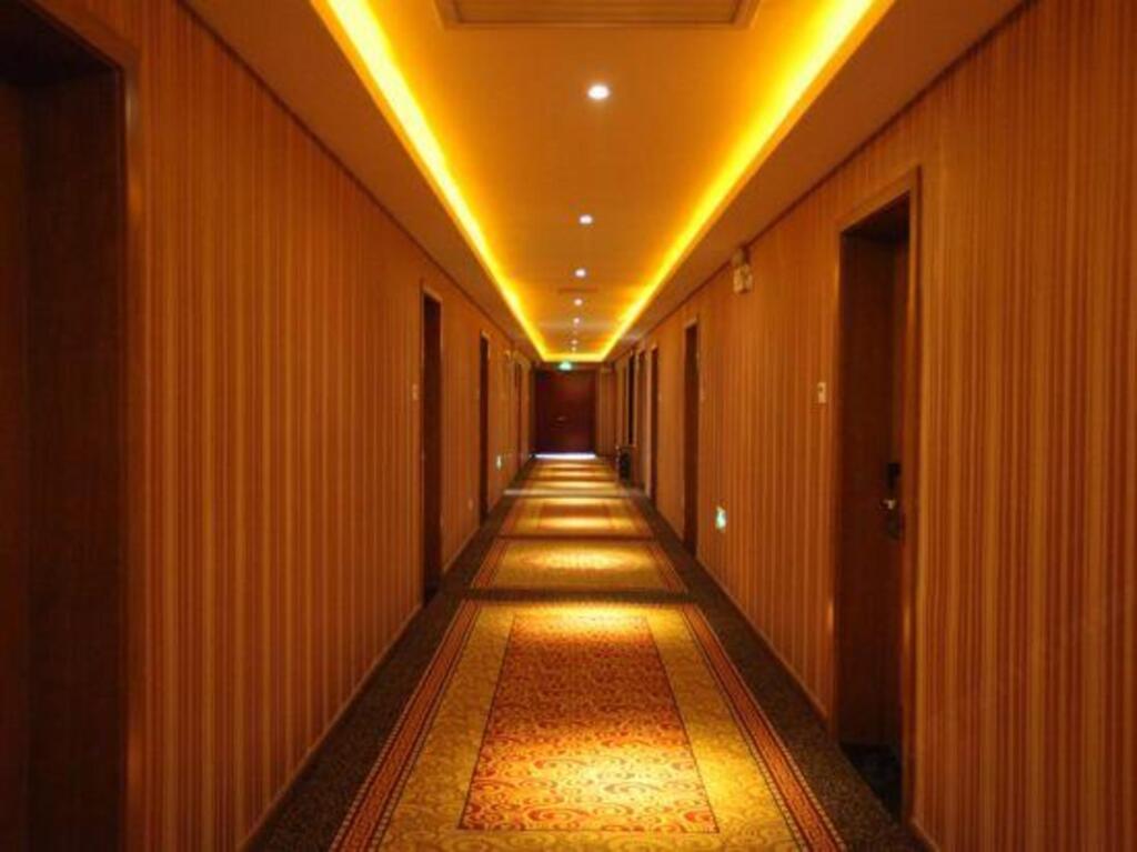 Rome Holiday Business Hotel (World Trade Center) — фото 1