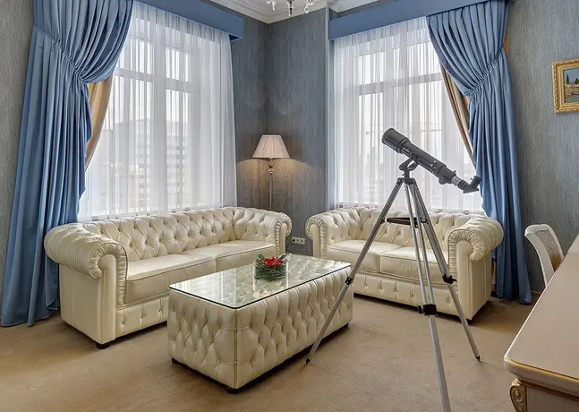 Москва: Mini-Hotel Persona Grata