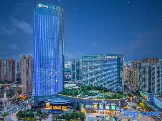 Дунгуань: Century Gemini Business Mansion