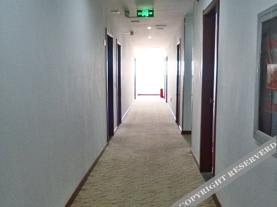 Yi'an Express Hotel — фото 1