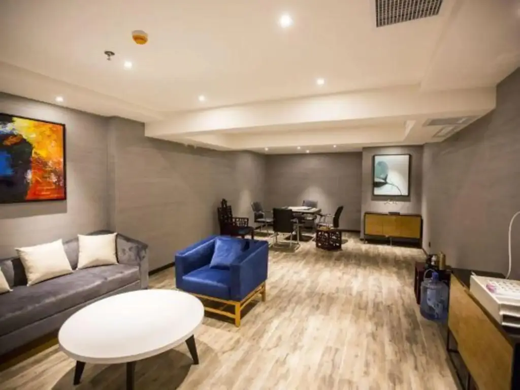 Дали: Guman Hotel