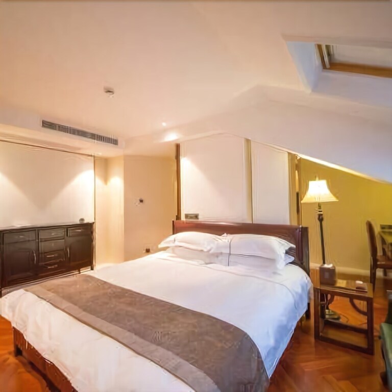 Наньтун: Peach Bloom Hotel