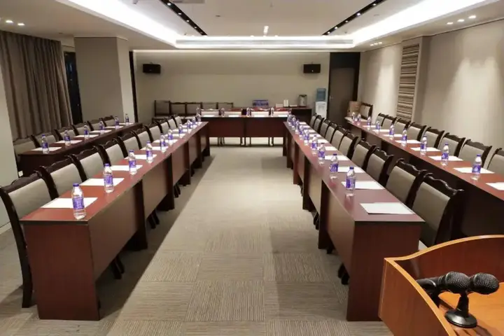 Чэнду: Homeinn Plus Hotel (Chengdu Taikoo Li Chunxi Road 339)