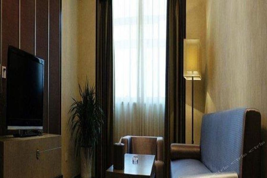 Ляньюньган: Jinyuan Hotel