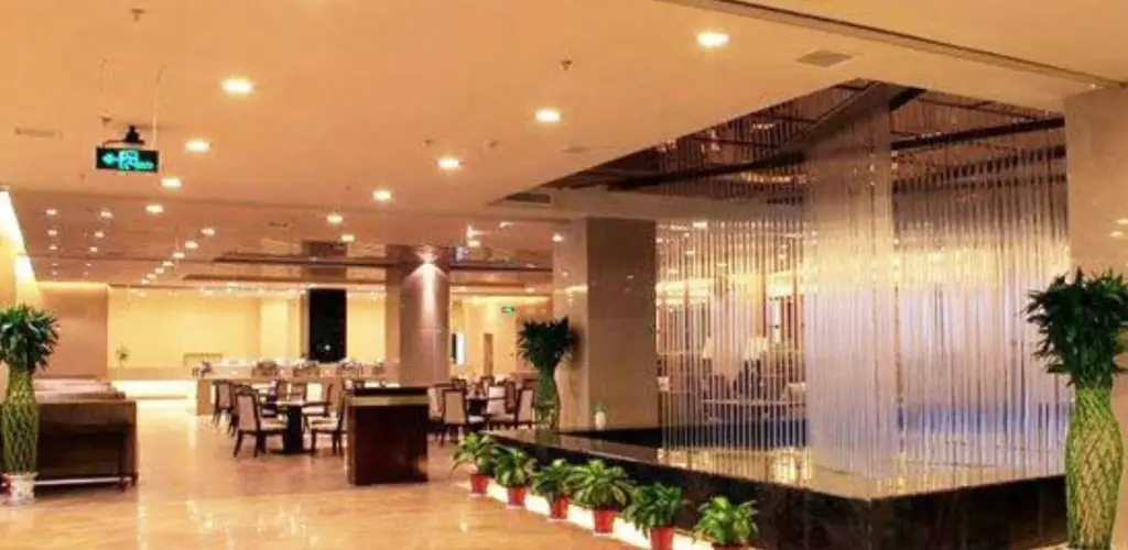 Ляньюньган: Jinyuan Hotel