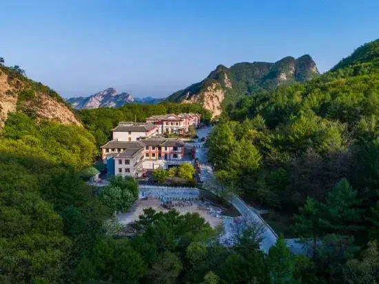 Даньдун: Phoenix Mountain Hotel
