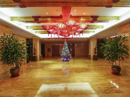 Даньдун: Phoenix Mountain Hotel